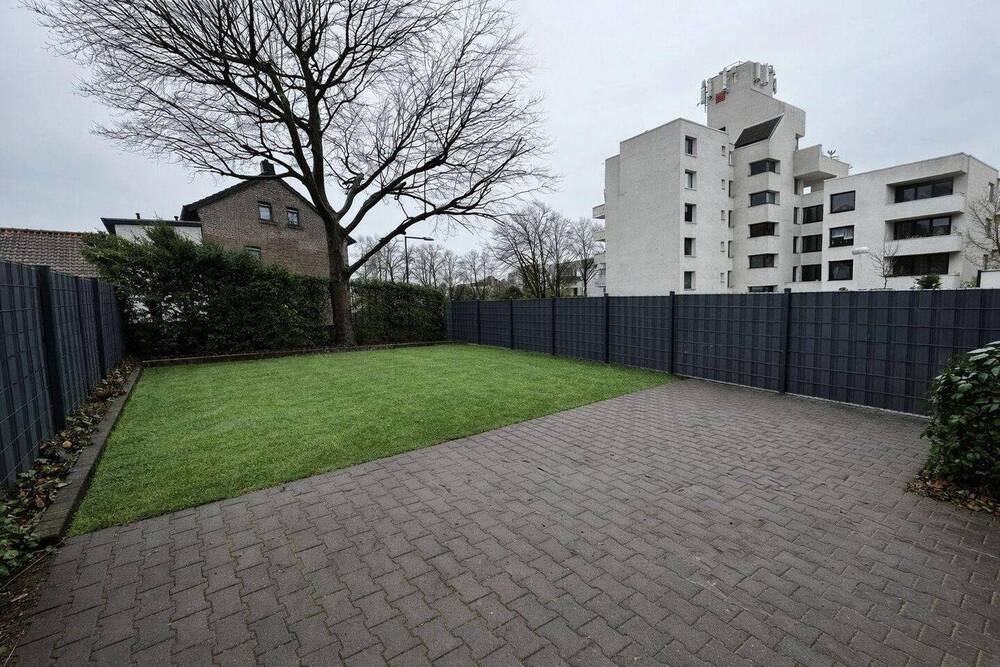 Thumbnail-Neubaustandard mit Gartenparadies in Zündorf - Nähe Groove