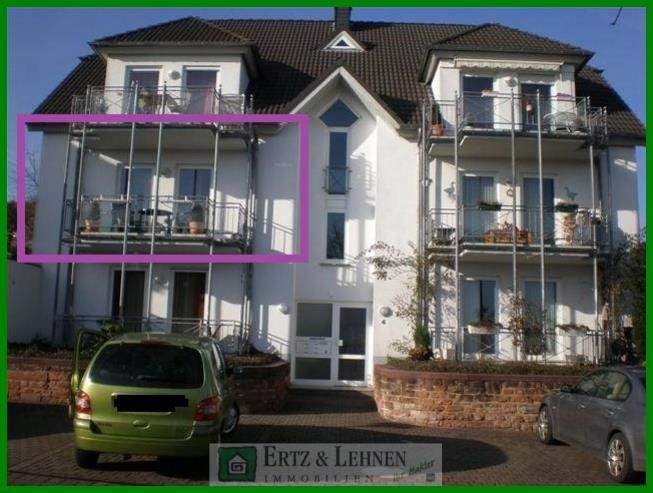 Thumbnail-Helle 3 Zimmer, Küche, Bad, Balkon und Terrasse