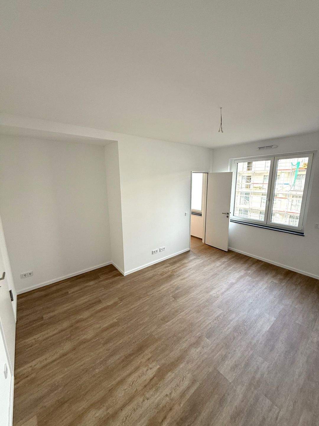 Thumbnail-Exklusive Neubau-Mietwohnung in List Vahrenwald - 4 Zimmer Wohnung mit Loggia