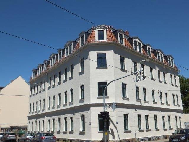 Thumbnail-Großzügige, helle und gemütliche 2-Z-DG Wohnung mit hochwertiger EBK in Stötteritz