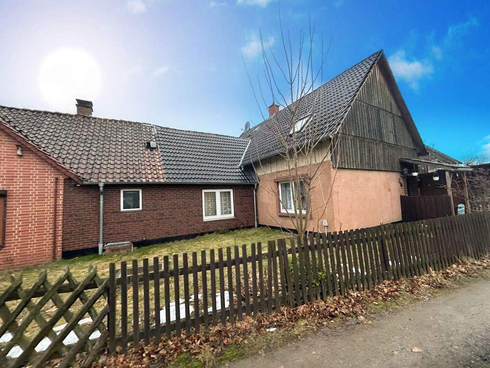 Thumbnail-Ruhig gelegen & solide vermietet - Doppelhaushälfte mit Zukunft! (DW-1020-172)