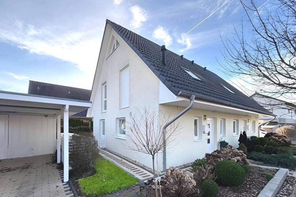 Thumbnail-Modernes EFH mit Einliegerwohnung