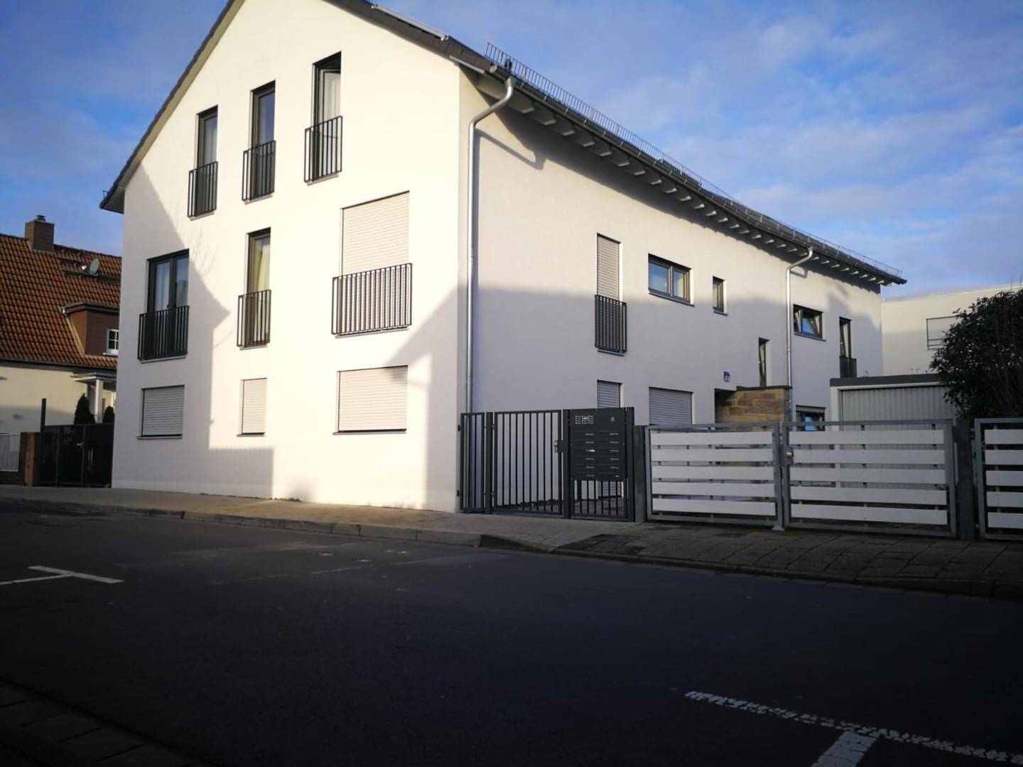 Thumbnail-Moderne 3 Zimmer Wohnung in optimaler Lage (Altstadt Heusenstamm nähe Bahnhof)