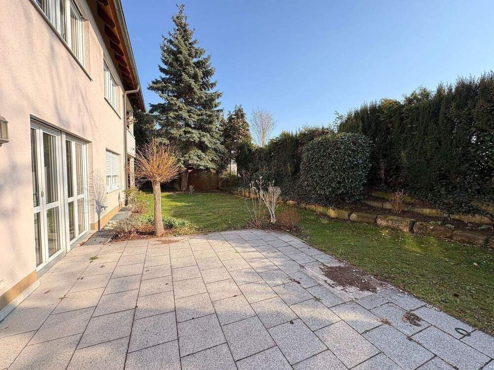Thumbnail-Exklusives Wohnen im Grünen! Sehr schöne 4 Zi. Erdgeschosswohnung mit traumhaften Garten und großzügigen Grundriss im - Stadtteil Gaismannshof