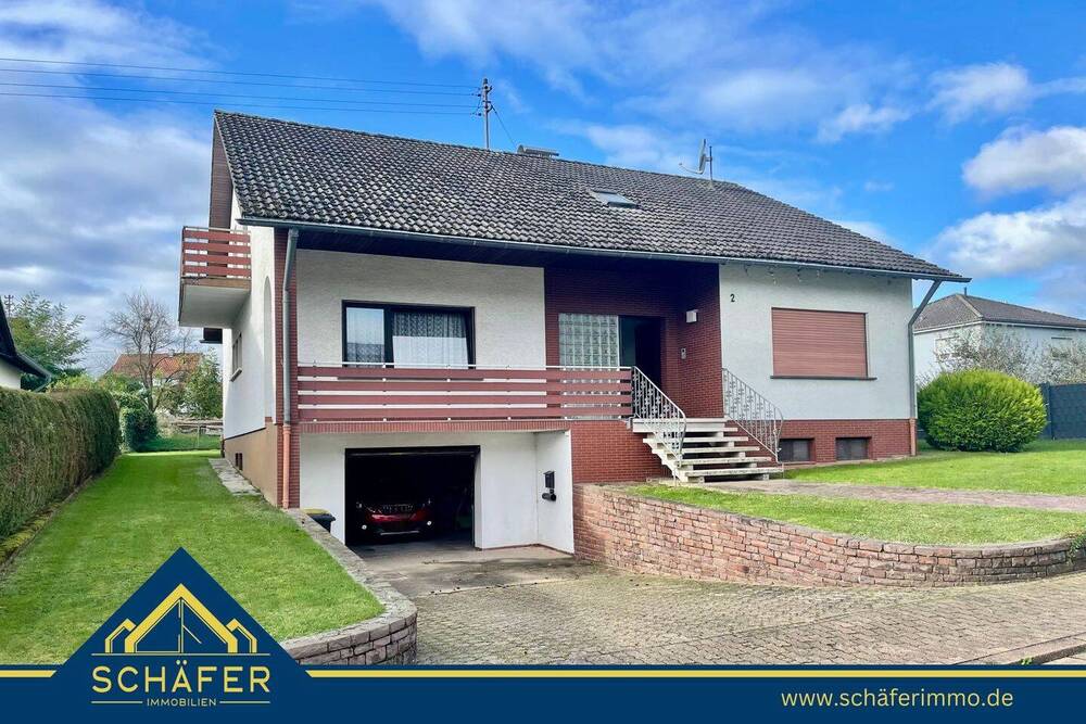 Thumbnail-Freistehendes Ein-Zweifamilienhaus in guter Lage von Beckingen-Düppenweiler zu verkaufen