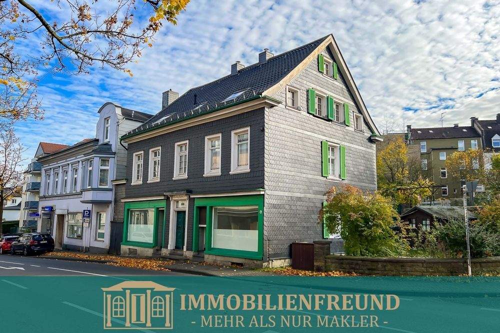 Thumbnail-Atemberaubendes Dreifamilienhaus mit Garten, Terrasse und Loggia