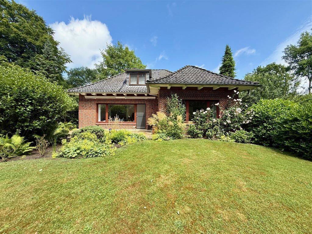 Thumbnail-Bezugsfreies Einfamilienhaus mit Carport und 2.112 m² Grundstück Wacken, Lindenallee