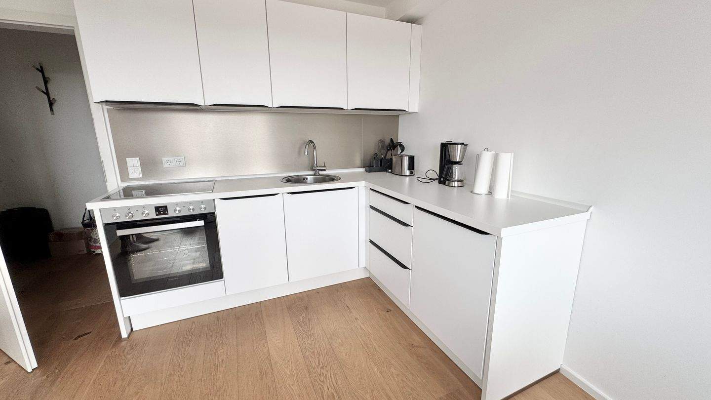 Thumbnail-Johannis ! Moderne, helle, möblierte 2-ZW mit 50 m², Balkon, EBK, 3.OG mit Aufzug