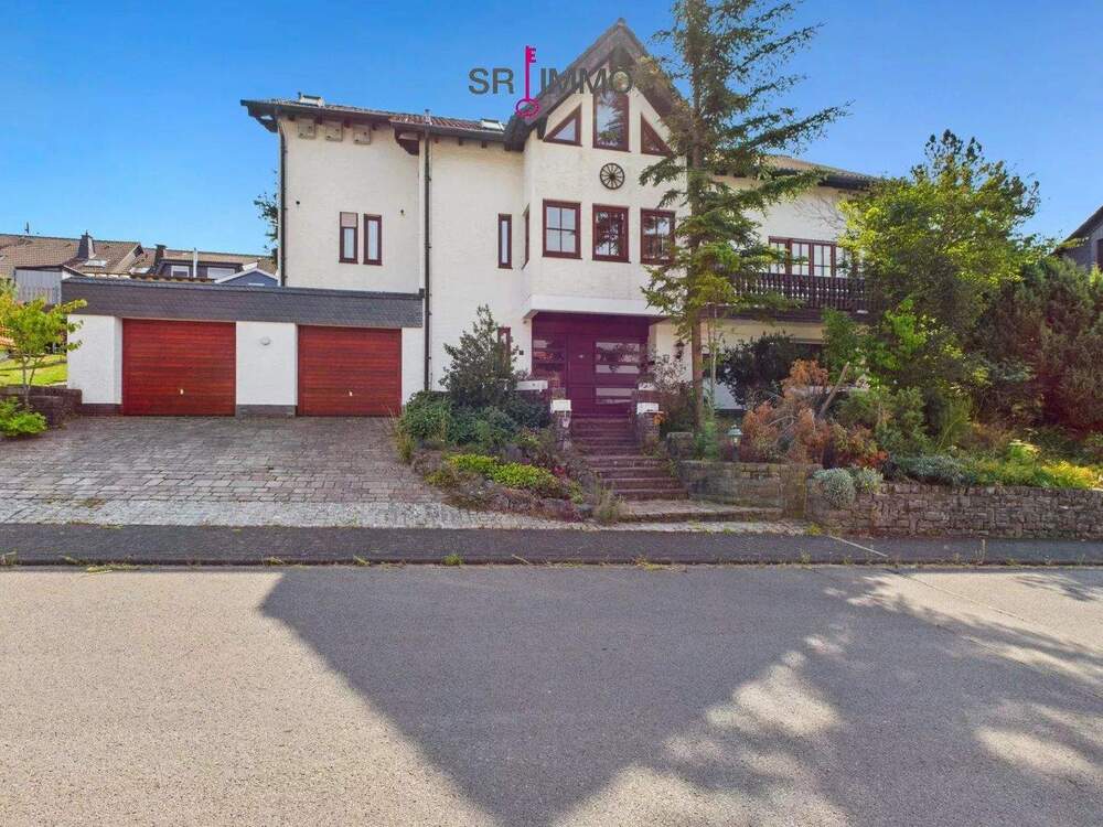 Thumbnail-Großzügiges Wohnhaus mit Einliegerwohnung in ruhiger Lage von Gillenfeld