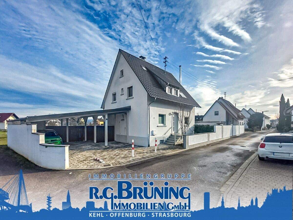 Thumbnail-Modernisiertes Einfamilienhaus mit Carport in Offenburg-OT