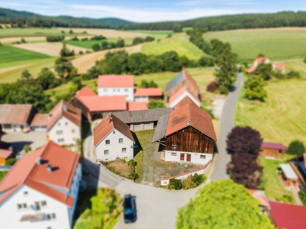 Thumbnail-Charmanter Bauernhof mit Nebengebäuden und Erweiterungsmöglichkeit