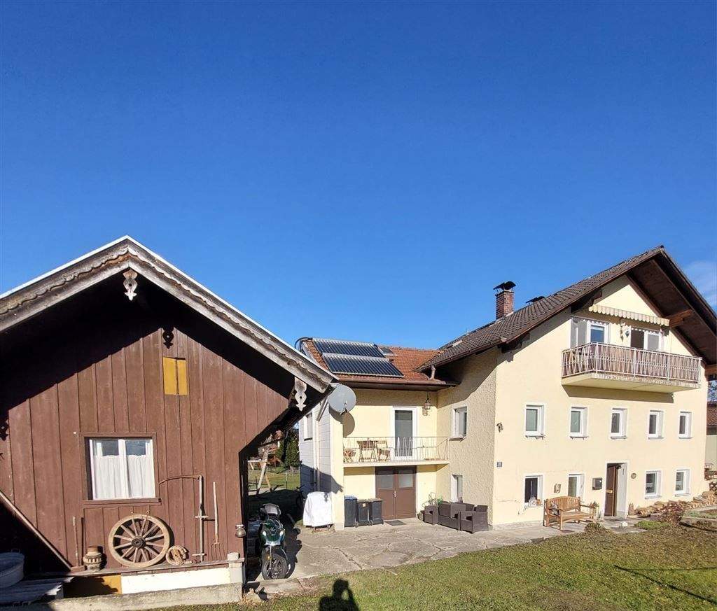 Thumbnail-Gelegenheit: Saniertes Mehrfamilienhaus in ruhiger Lage, gute Mieteinnahmen garantiert!