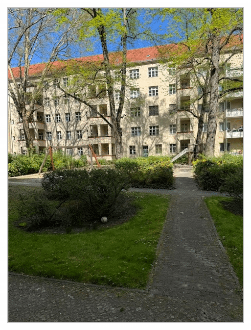 Thumbnail-4 Zimmer Wohnung mit Balkon in Charlottenburg