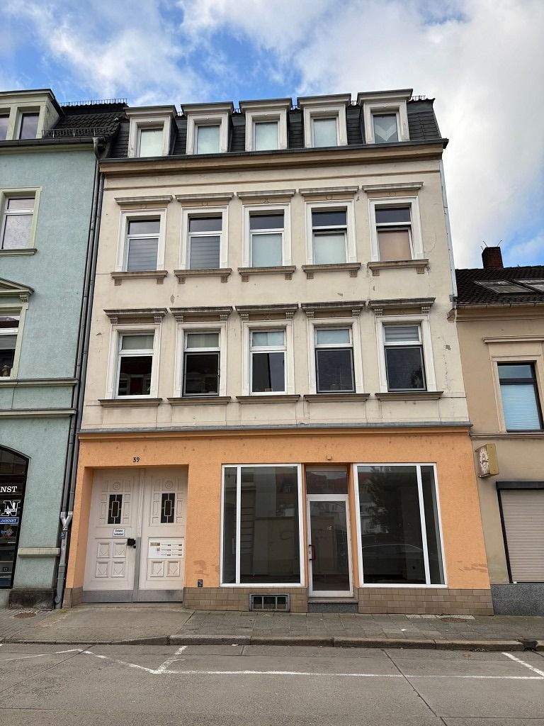 Thumbnail-Wohn- und Geschäftshaus mit Nebengebäuden im Zentgrum