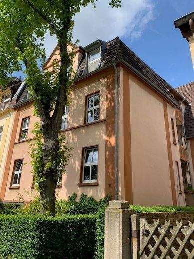 Thumbnail-Schöne helle Wohnung, zentral gelegen mit Balkon für 2-3 Person geeignet !