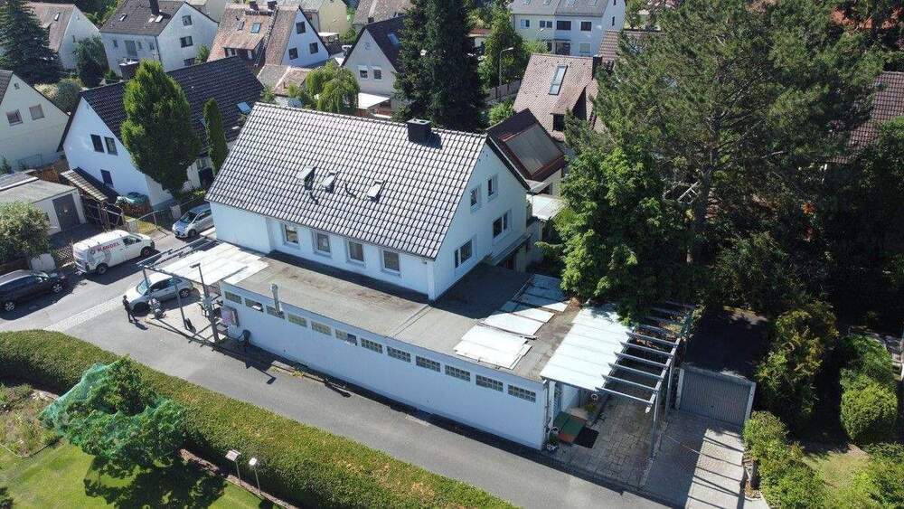 Thumbnail-*Attraktives Mehrfamilienhaus mit Potenzial für 6 Wohneinheiten!*