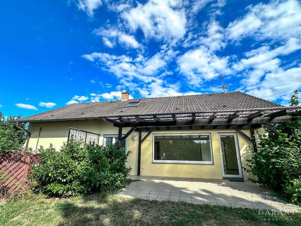 Thumbnail-*** Ihr Wohntraum: freistehendes Einfamilienhaus in Neulußheim in begehrter Lage ***