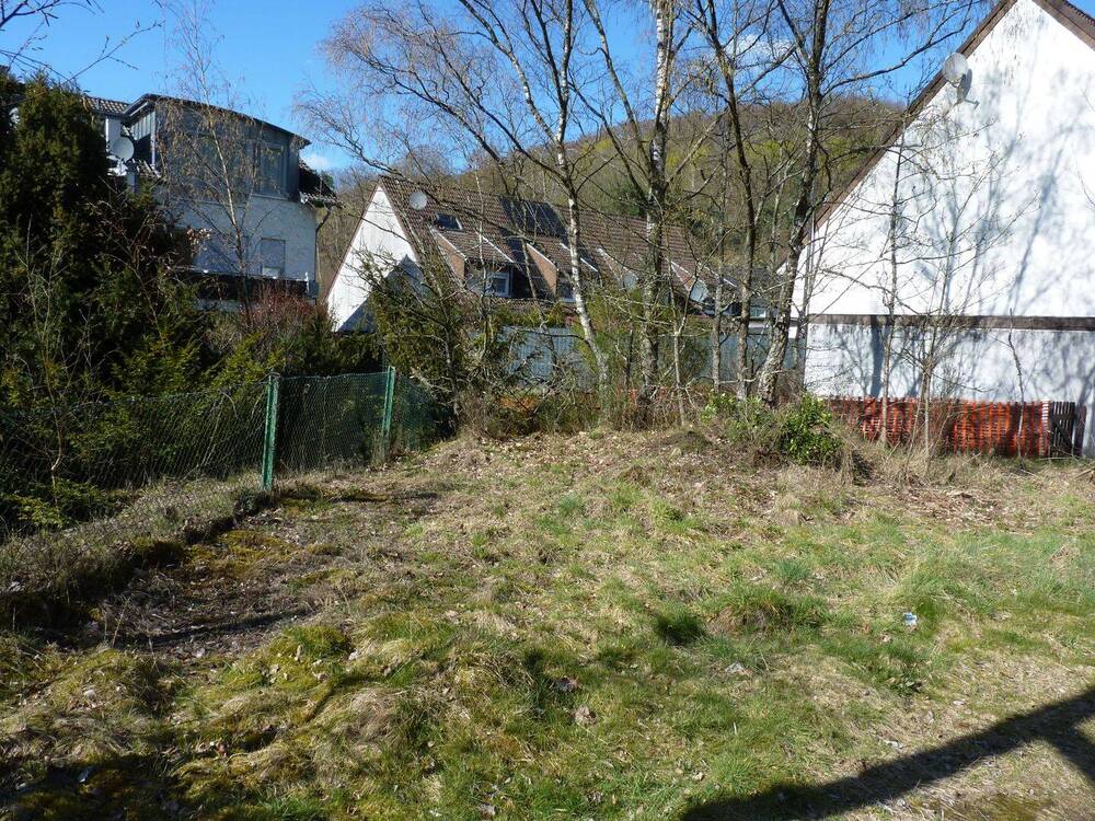 Thumbnail-Bachufergrundstücke am Dresbach und ein kleines Stück Mischgebietsfläche (gemäß FNP) in Overath-Untereschbach