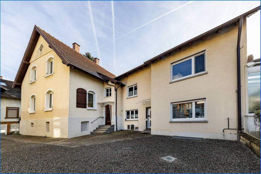 Thumbnail-Zwei Häuser mit großz. Grundstück im Herzen von Singen- Ideal auch als Mehrgenerationenhaus!