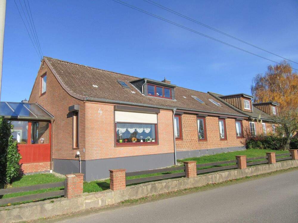 Thumbnail-Perfekt für WohnenArbeiten! Resthofhälfte mit Werkstätten, Lagerräumen und Doppelgarage sowie Acker-Grünfläche