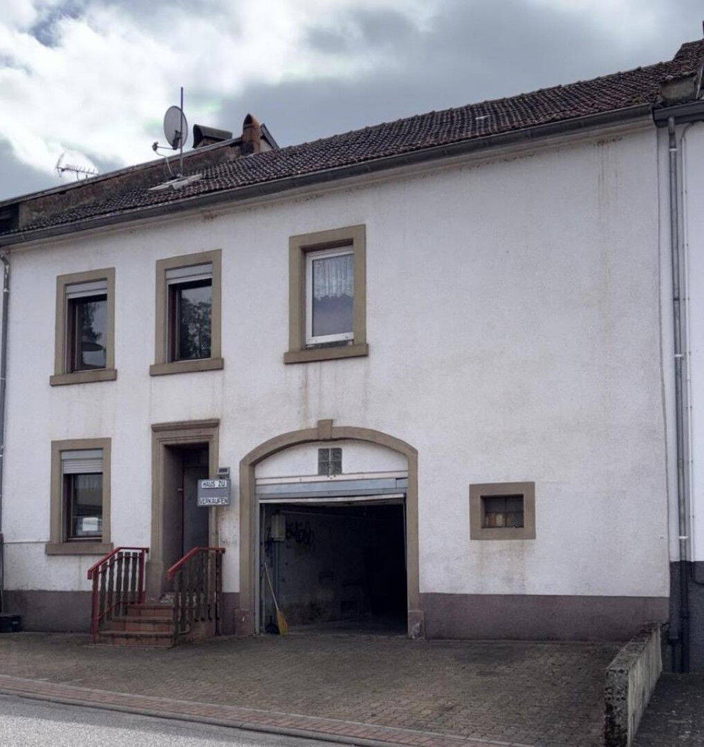 Frontansicht des Hauses
