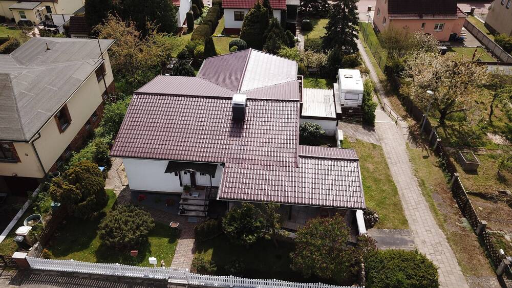 Thumbnail-Einfamilienhaus mit 2 Garagen