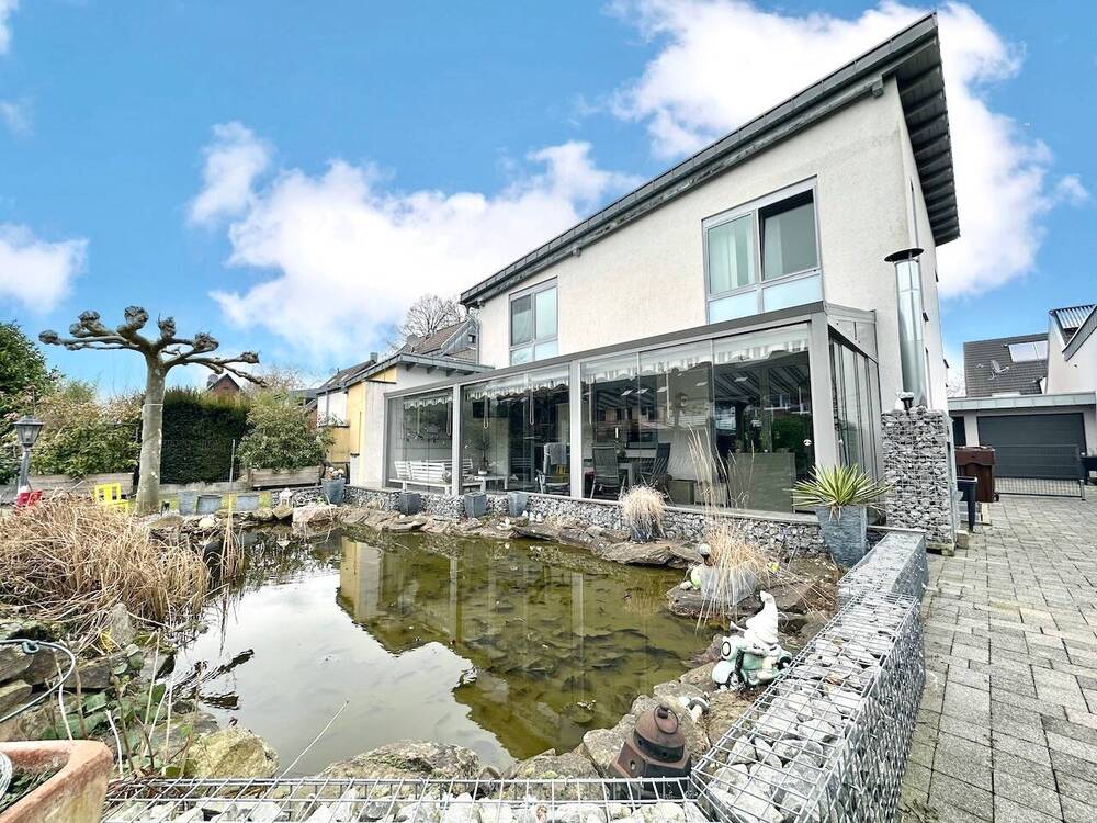 Thumbnail-Architektenhaus und Mehrfamilienhaus auf großem Grundstück in gefragter Wohnlage