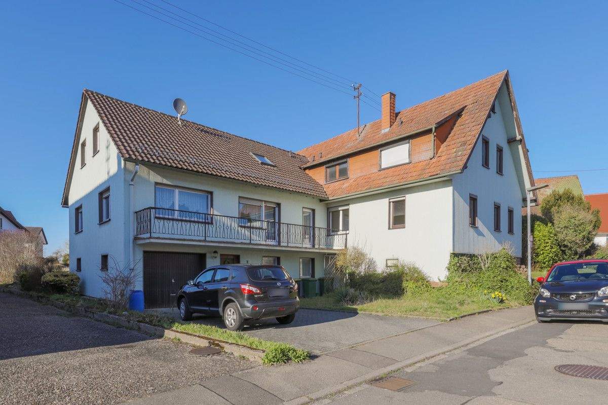 Thumbnail-Zwei Häuser auf großem Grundstück