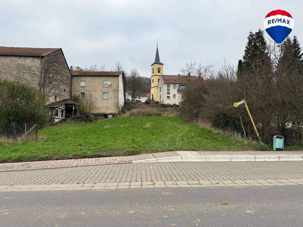Thumbnail-Schönes Baugrundstück in Mondorf