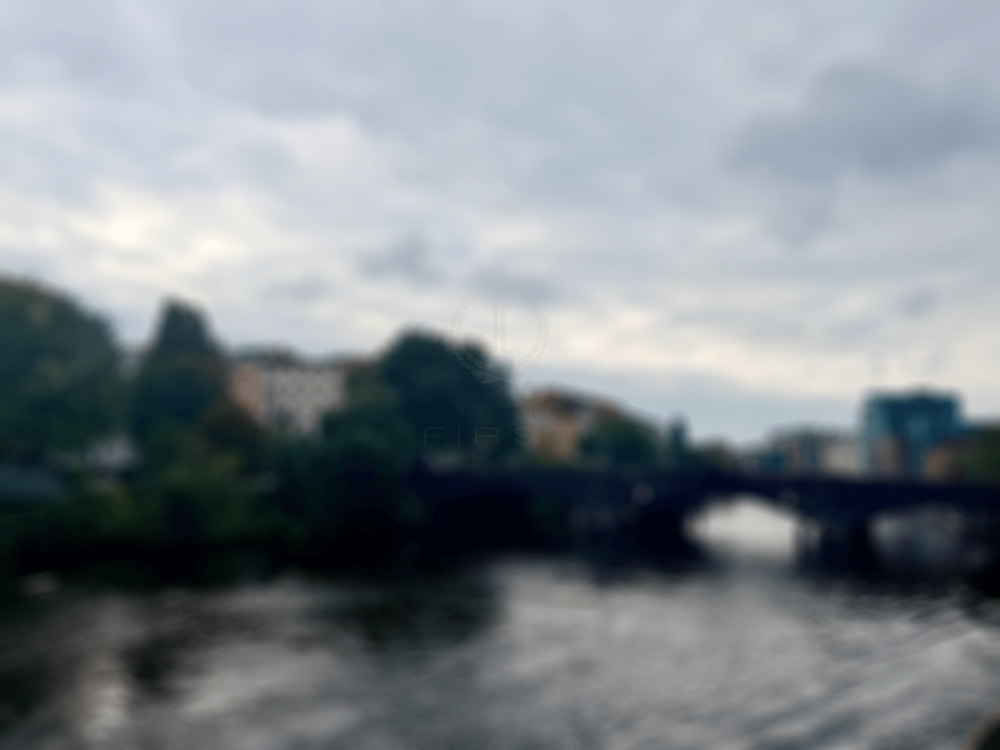 Thumbnail-Schmuckstück fußläufig zum Wasser: Aufgeteiltes MFH in absoluter Bestlage!