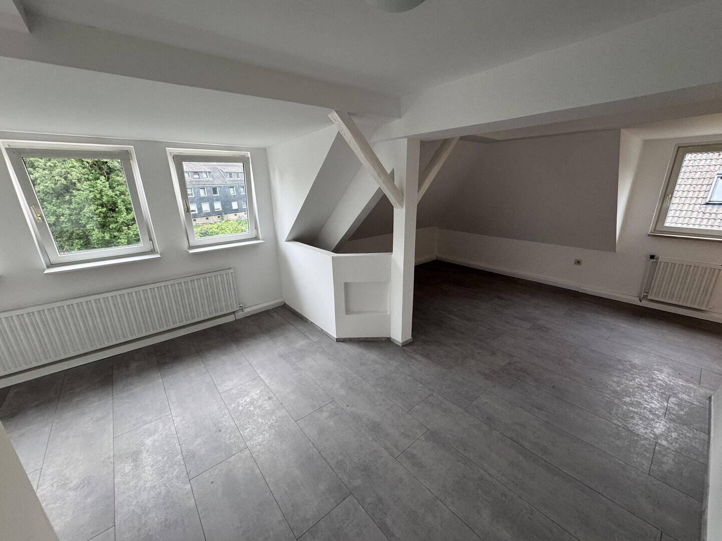 Thumbnail-ERSTBEZUG AM HAHNERBERG: 2-3 ZIMMER WOHNUNG WHG