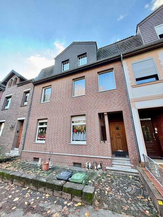 Thumbnail-Zweifamilienhaus mit 158 m² Wohnfläche + Garten + Garage - in guter Lage von Kohlscheid (Herzogenrath) - derzeit an zwei Mieter vermietet