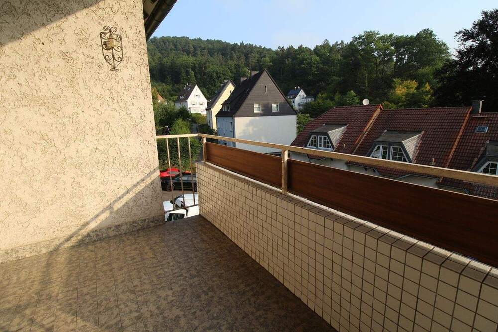 Thumbnail-Ruhige Wohnlage über der Stadt - sonnige Wohnung mit Balkon am Waldrand