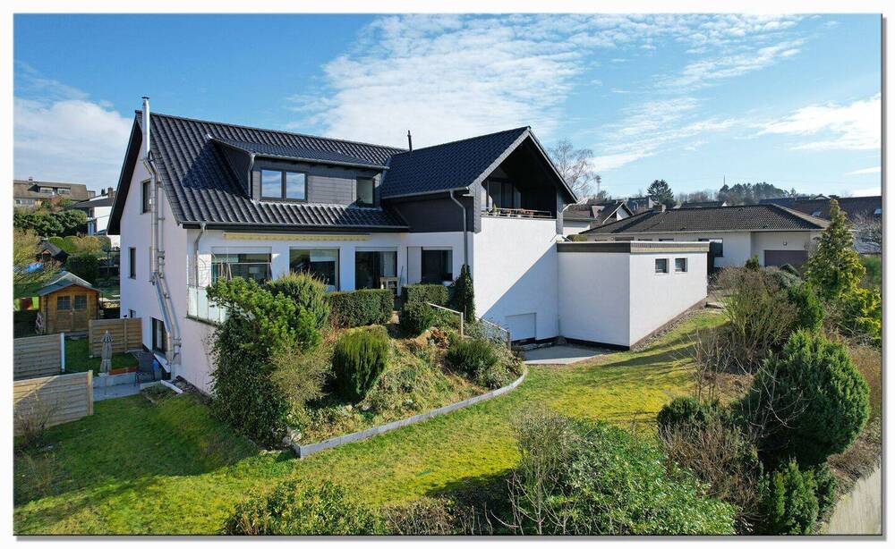 Thumbnail-Attraktive 4 ZKB Wohnung, ruhig und mit herrlichem Blick in Niestetal-Heiligenrode