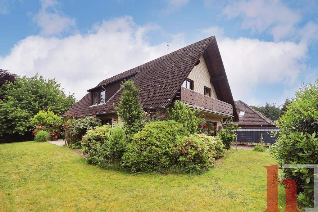 Thumbnail-Viel Raum zum Leben - großes Wohnhaus mit Garage in Lohne (Wichel)