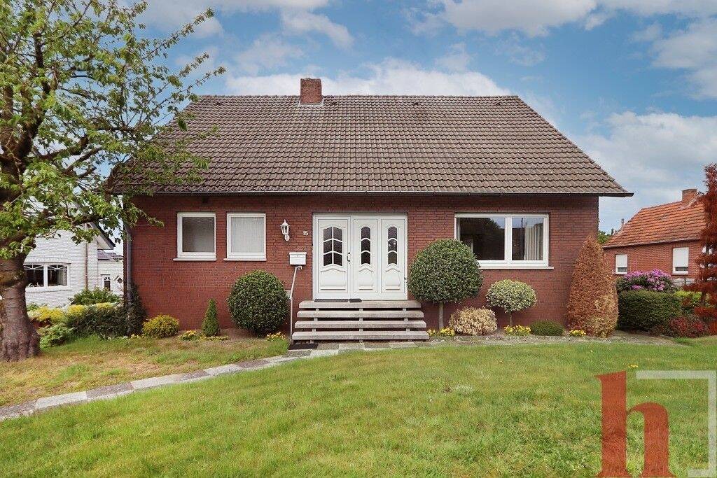 Thumbnail-Einfamilienhaus mit Gestaltungspotenzial in Lohne