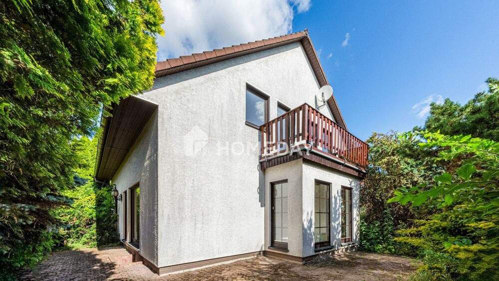 Thumbnail-Großzügiges Einfamilienhaus mit Einliegerwohnung, Kamin, Gartenidylle & Pool in Priester