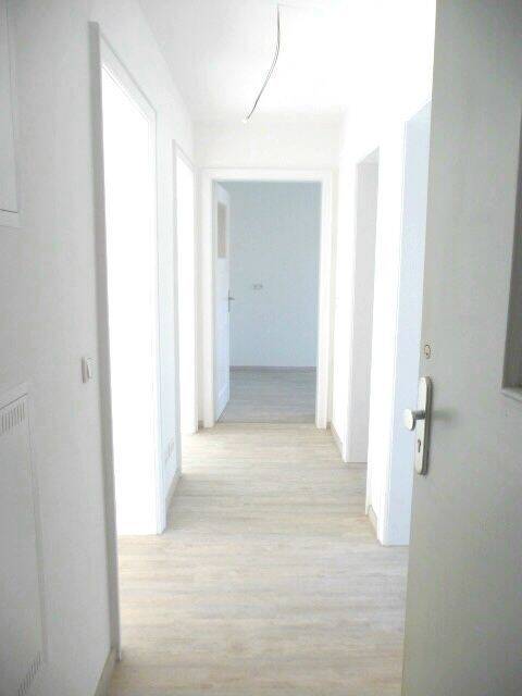 Thumbnail-** ERSTBEZUG nach Generalsanierung - 3-Zi-Altbauwohnung mit Balkon **