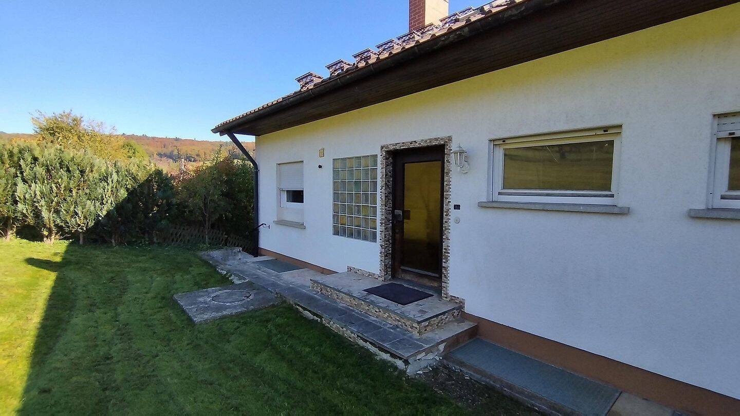 Thumbnail-Großes Haus in 79400 Kandern-Feuerbach zu verkaufen