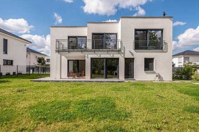 Hausansicht aus dem Garten
