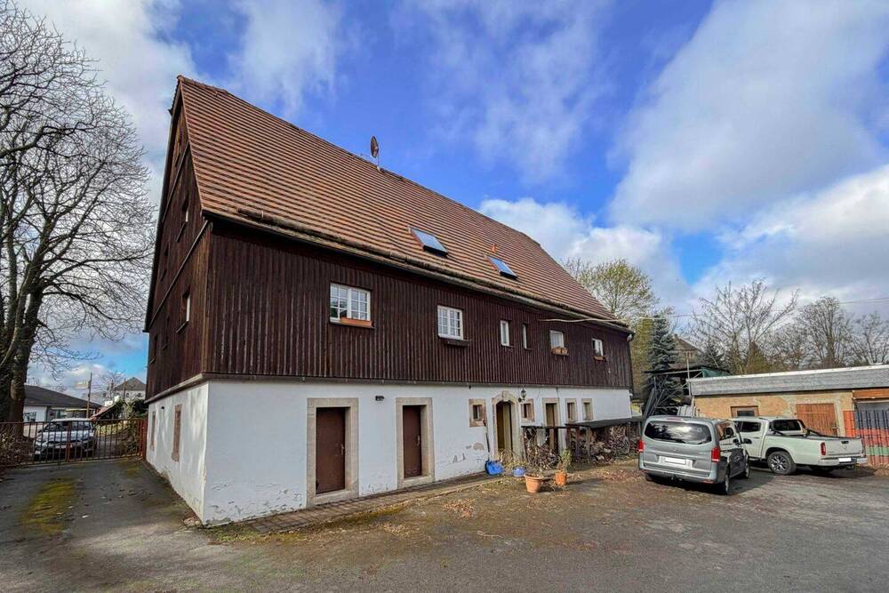 Thumbnail-Gepflegtes Bauernhaus inkl. Schuppen samt Garten, 2 Garagen und Freistellplätzen