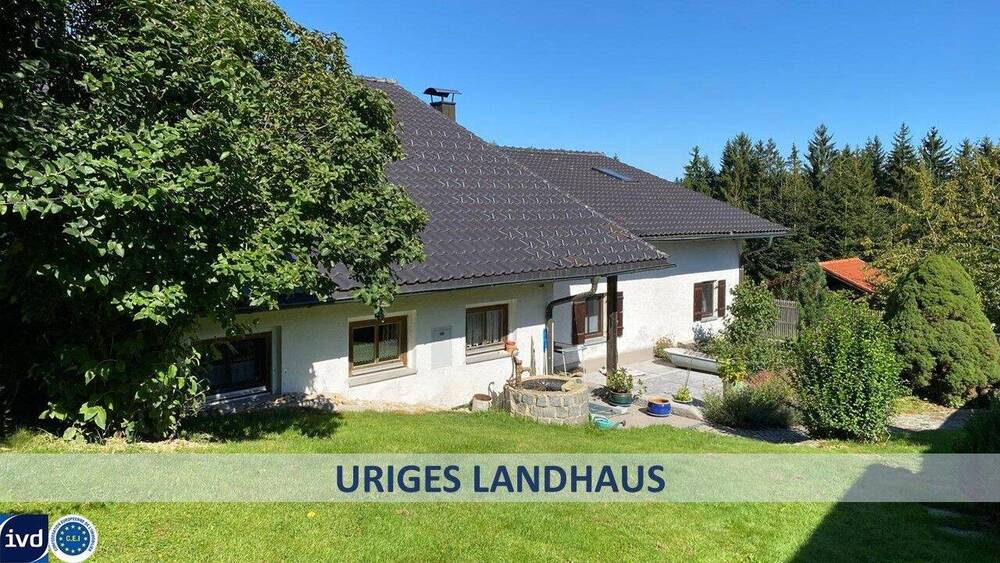 Thumbnail-FERNBLICK - URIGES LANDHAUS MIT NEBENGÄUBEDEN