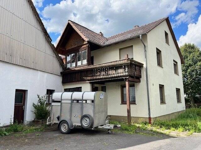 Thumbnail-Handwerker aufgepasst ! 2FH mit Scheune (für 1-3 Pferde geeignet) in Hilders-Simmershausen