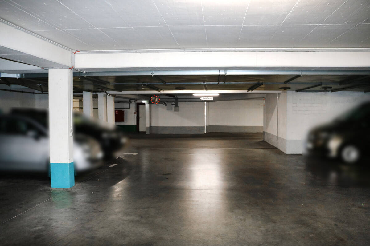 Thumbnail-3 Tiefgaragenstellplätze in Köln am Standort Weinsbergstraße 84, 92 zu erwerben.