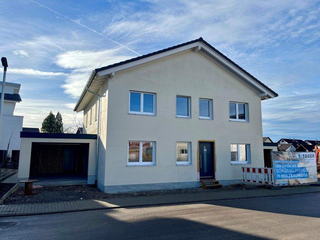 Thumbnail-Ausbauhaus fertig erstellt in Oberkirch-Zusenhofen - ideal für den Handwerker. Holzhaus mit zwei attraktiven Wohnein...