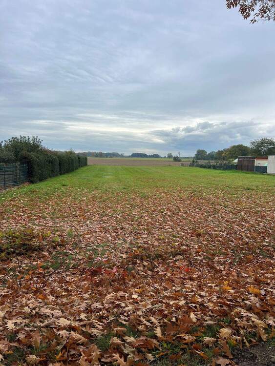 Thumbnail-Großzügiges Grundstück mit Panoramablick ins Grüne