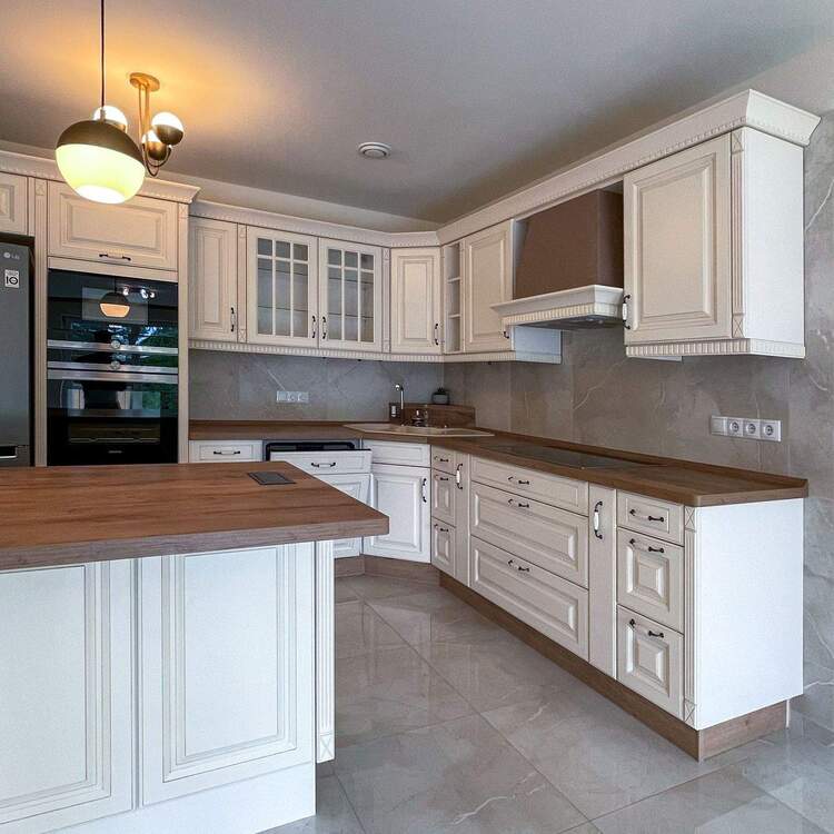 Thumbnail-Familienfreundliche 5-Zimmerwohnung mit 2 Balkone, Garage und großen Garten