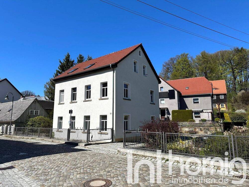 Thumbnail-3-Familienhaus in ruhiger Wohnlage mit Bachlauf
