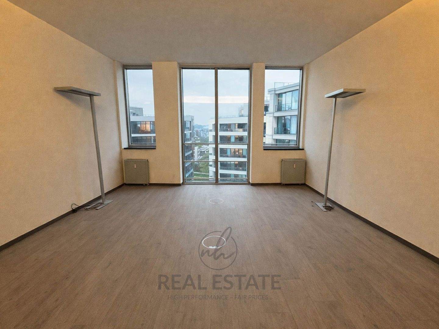 Thumbnail-PROVISIONSFREIE HELLE 600 M² BÜROFLÄCHE IM 3.OG IN HOHENFELDE