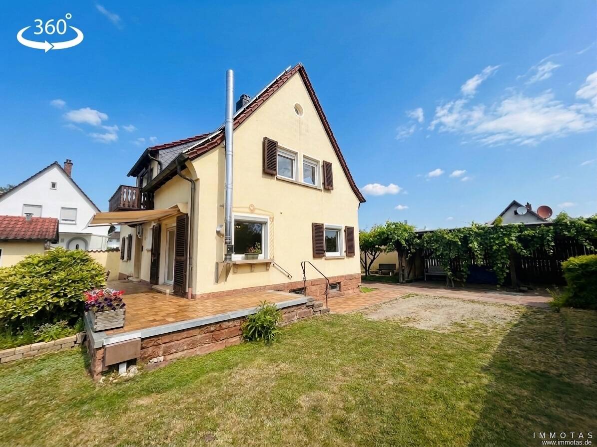 Thumbnail-Gepflegtes Einfamilienhaus mit sehr schönem Garten & Garage in ruhiger Lage Morlautern, vermietet